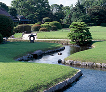 日本三名園の一つ。
